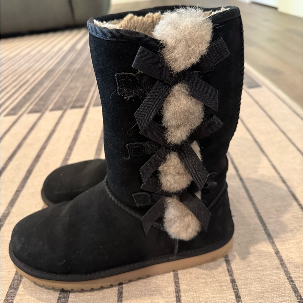 Koolaburra by UGG Beige Fleece Boots